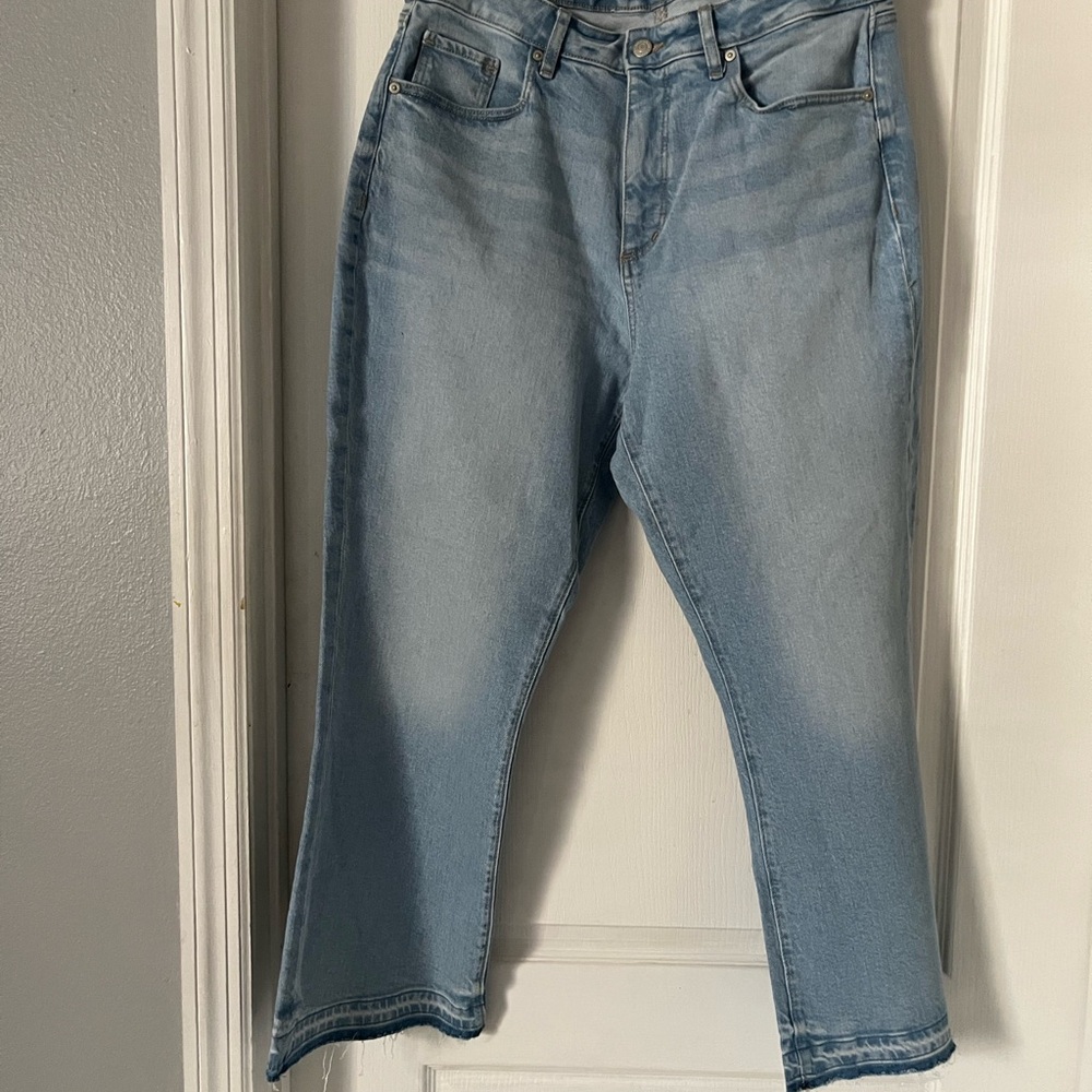 LOFT The Kick Crop High Rise Curvy  Jeans